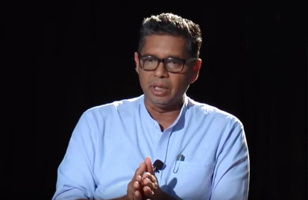 විශ්වවිද්‍යාල කියන්නේ වෘත්තීය පුහුණු ආයතන නොවෙයි : ධම්ම දිසානායක 