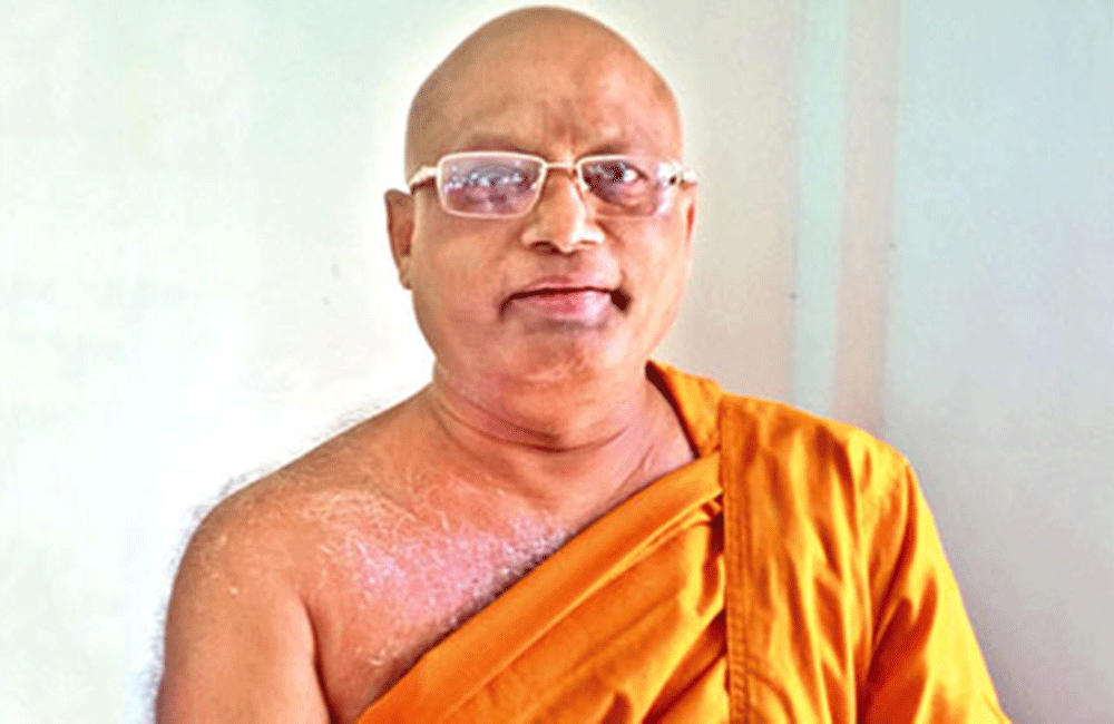 'අපි අහලවත් නැති ධාතු ලංකාවේ තියෙනවා' -අස්ගිරි අනුනාහිමි