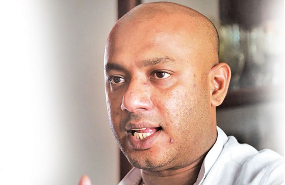  ජනාධිපතිවරණය ගැන සාකච්ඡාවකට : එජාපය ශ්‍රිලනිපයට ආරාධනා කරා - දුමින්ද 
