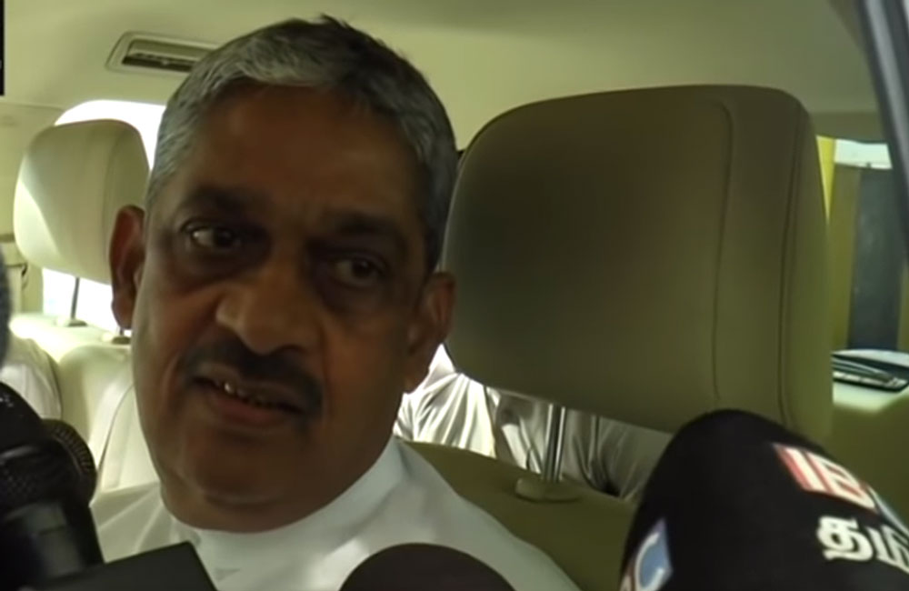 සුදු වෑන් සහ වධ හිංසා ගැන දැන සිටිබව හිටපු හමුදාපති කියයි (වීඩියෝ)