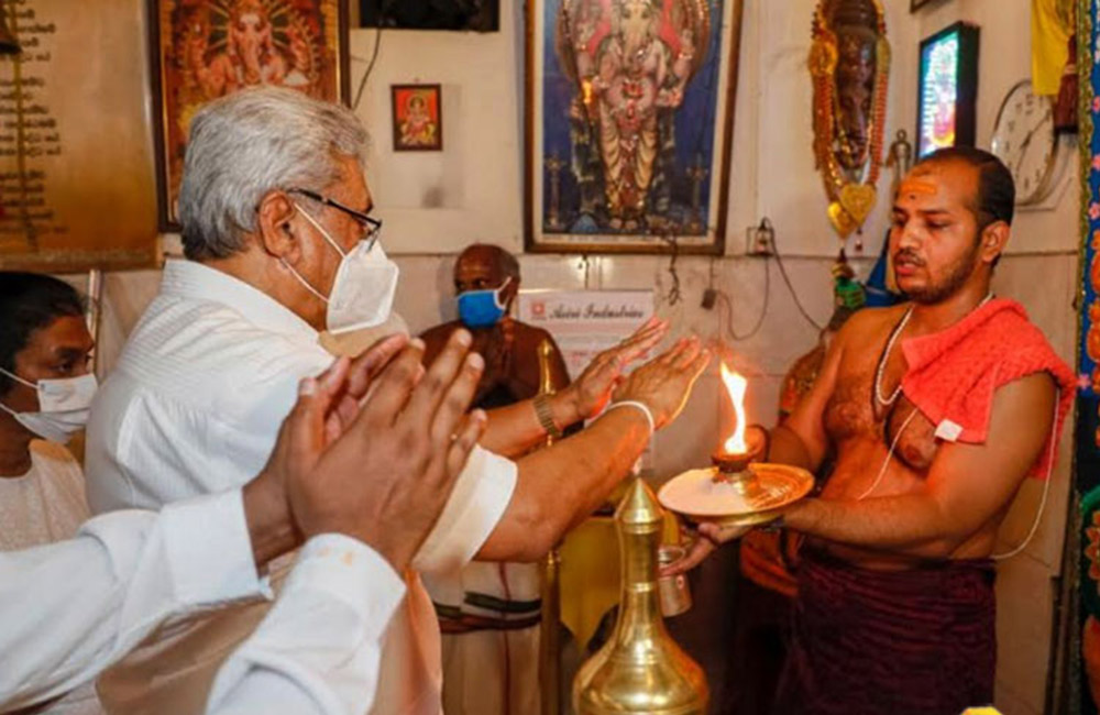 විධායකයට ඔටුණු පැළඳවීමේ පෙරහුරුවක්.....