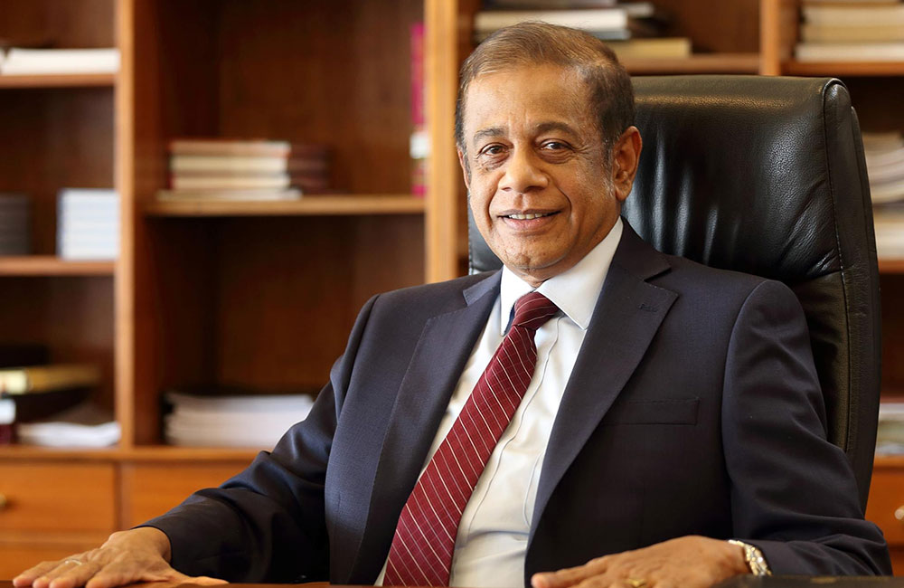 හේමසිරි ගෙදර යයි !