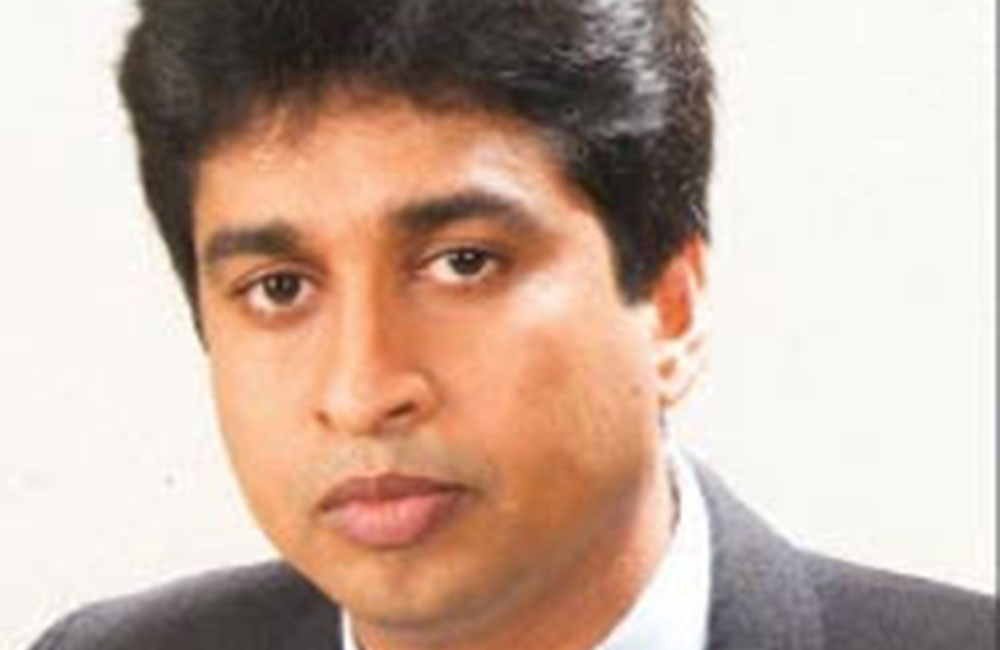 ජේ ශ්‍රී රංගා නීතියෙන් රිංගලා මාට්ටු !