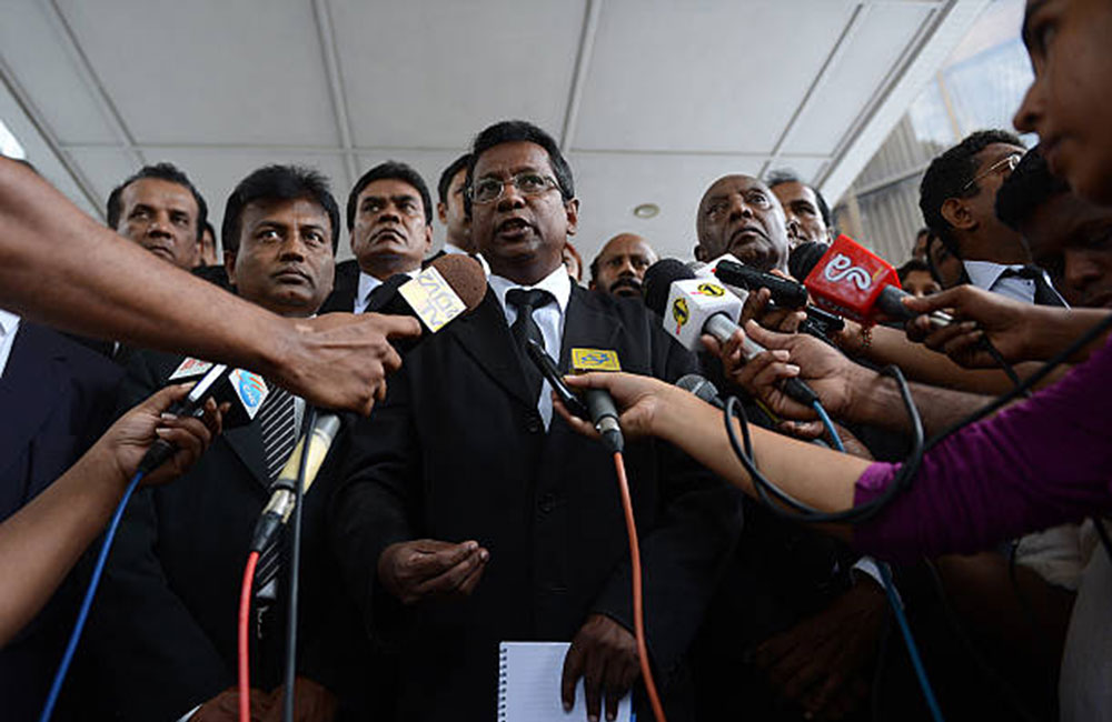 භික්ෂූන් විරුද්ධවුයේ සුරාවට නෙවෙයි : කාන්තාවන්ට සමතැන දීමටයි - නීතිඥ ජේ.සී.වැලිඅමුණ