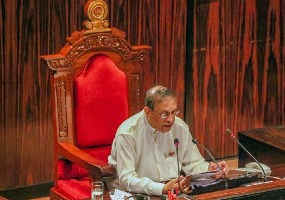 එජාස විශේෂ නියෝජිතයාට : විනිසුරුවරුන් හමුවීමට දෙන්න එපා - කතානායක