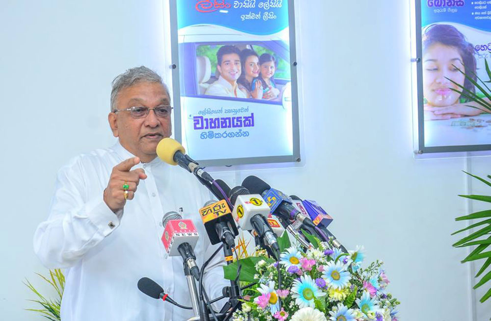 ආර්ථිකයට බයේ  ආණ්ඩු දාලා දුවලා : දැන් බලය ඉල්ලන්නේ මොන සැලසුමකටද ? - කිරිඇල්ල 