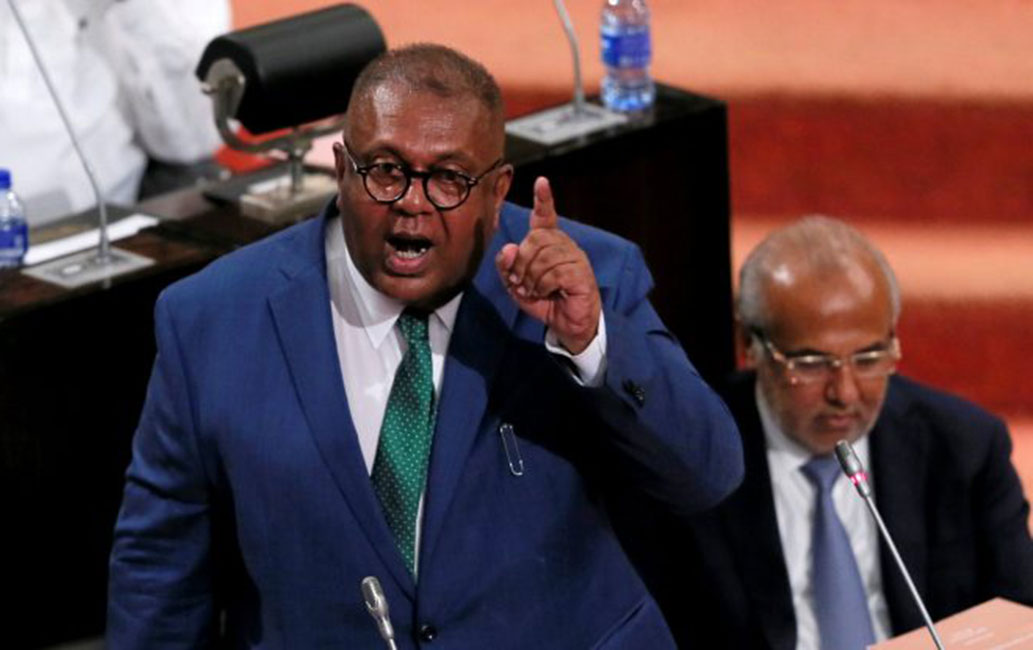 ඛේමාගේ කොලුවාගේ අයවැය දෙවනවර කියවීම : වැඩි ජන්ද 43න් සම්මතයි !