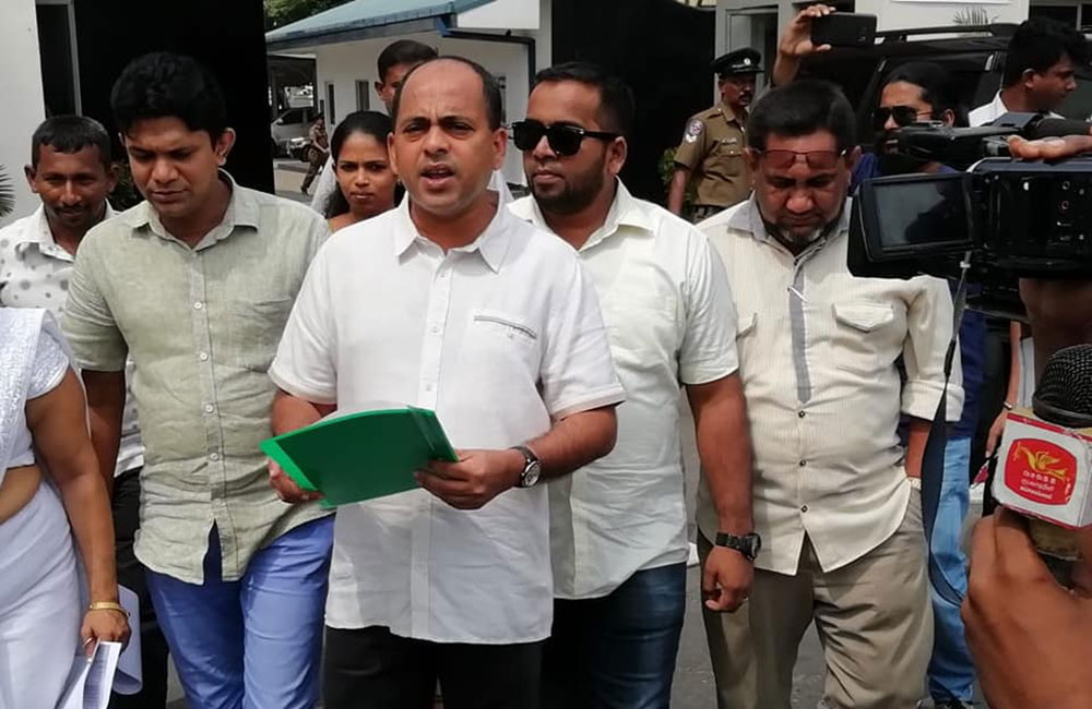 කූඨ ලේඛන ගැන මරික්කාර්ගෙන් පොලිස්පතිට පැමිණිල්ලක් !