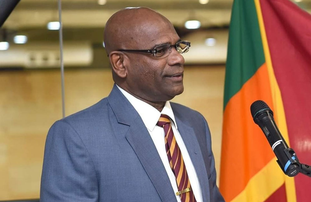 මහේෂ් ජනාධිපතිවරණයට : ආණ්ඩුවේ ප්‍රජාතන්ත්‍රවාදී භාවිතයට වැදගත් සහතිකයක් !