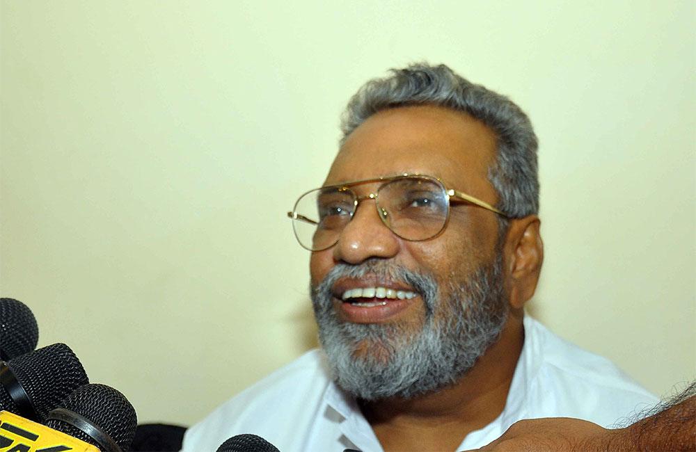 පළාත් සභා පස්සට : ජනාධිපතිවරණය මුලින්ම - මැකොස කියයි !