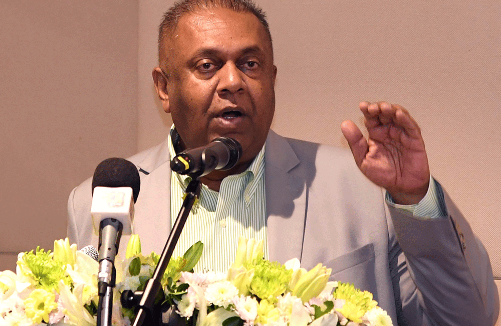 2020 වන විට වැට් බද්ද 2.5%කින් අඩු කරනවා : ඇමති මංගලගෙන් පොරොන්දුවක් !