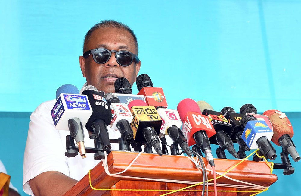 පිහිණුම් ක්‍රීඩාවෙන් ද තවත් තර්ජනී ශිවලිංගම්ලා බිහි විය යුතුයි - ඇමති මංගල 