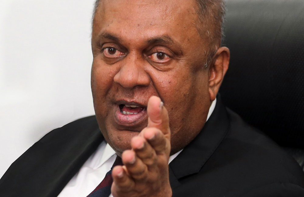එජාප පසුපෙළ ජාතිවාදීන්ට බයද ? : ඇමති මංගලට ප්‍රශ්නයක් !