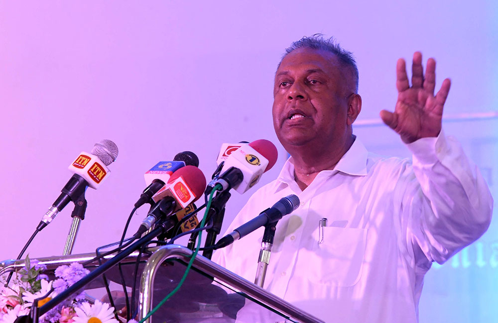 ව්‍යවසායකත්වය රට දියුණු කිරීමේ ඇන්ජිම බවට පත් කළ යුතුයි - ඇමති මංගල