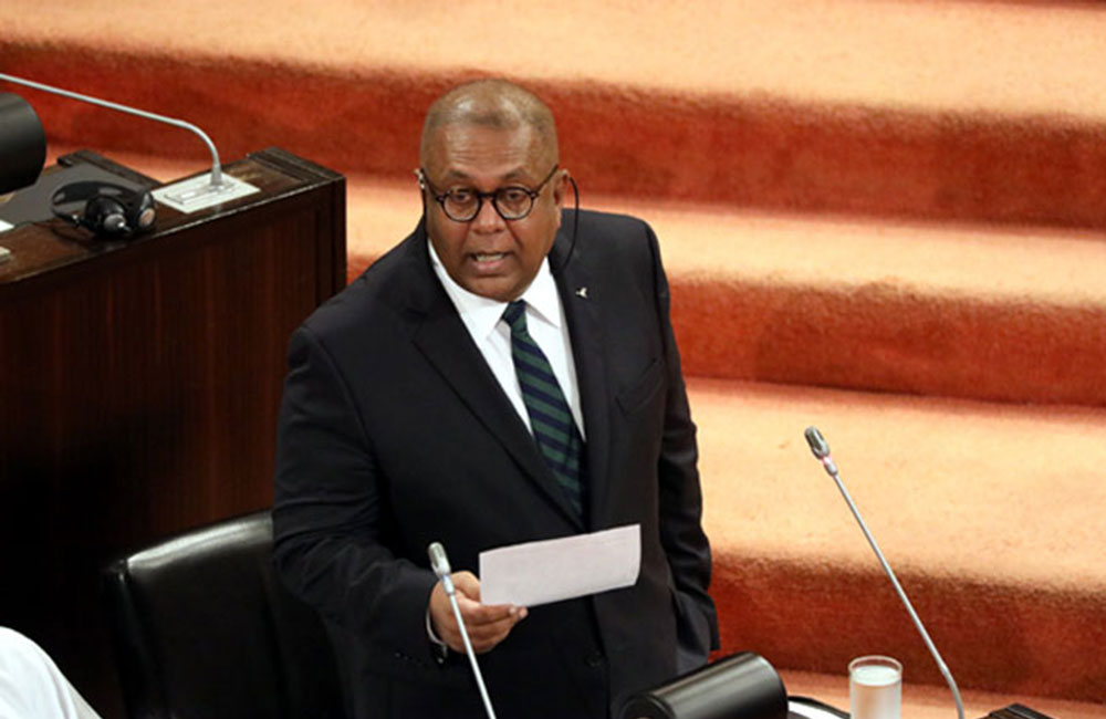 දේශප්‍රේමය රණවිරුවන් විකුණගෙන නොකා : කළ සේවය මංගල පෙන්වයි !