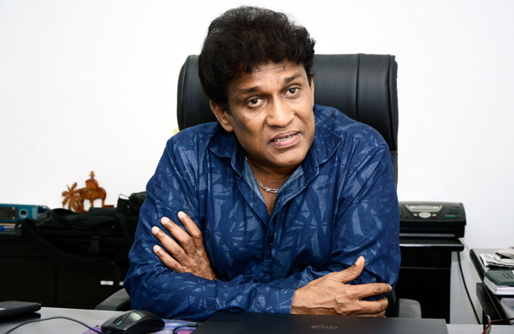 තාප්පයට හේත්තු  කළොත් කුඹුරු කොටන්න යනවා : සිරිසේන කියලා 