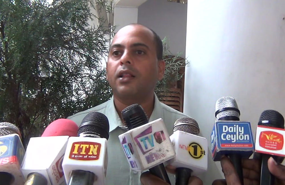 එජාප අපේක්ෂකයා අන්තිම මොහොතේ !