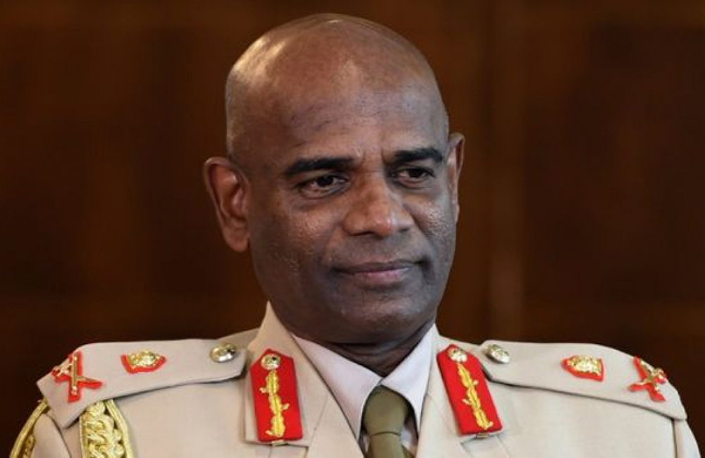 යුධහමුදාපති “හිටපු මේජර් අජිත් ප්‍රසන්නගේ” රෙදි ගලවයි