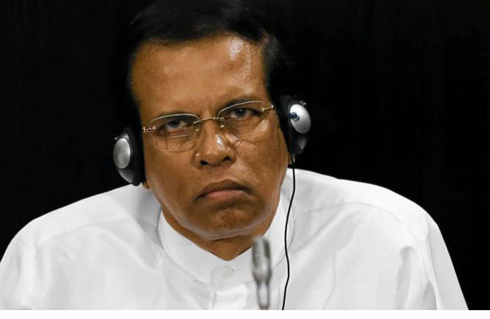 සිරිසේන දිගටම ව්‍යවස්ථාව කඩනවා : නීති ක්ෂේත්‍රයේ ප්‍රවීණයන්ගෙන් චෝදනා !