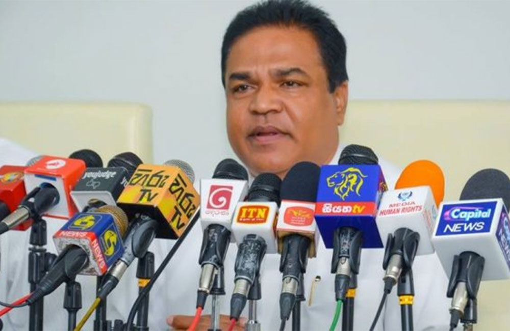 ඉර හඳ සේ විශ්වාසයි : ගෝඨාගේ නම මහින්ද කියන්නේ නෑ !