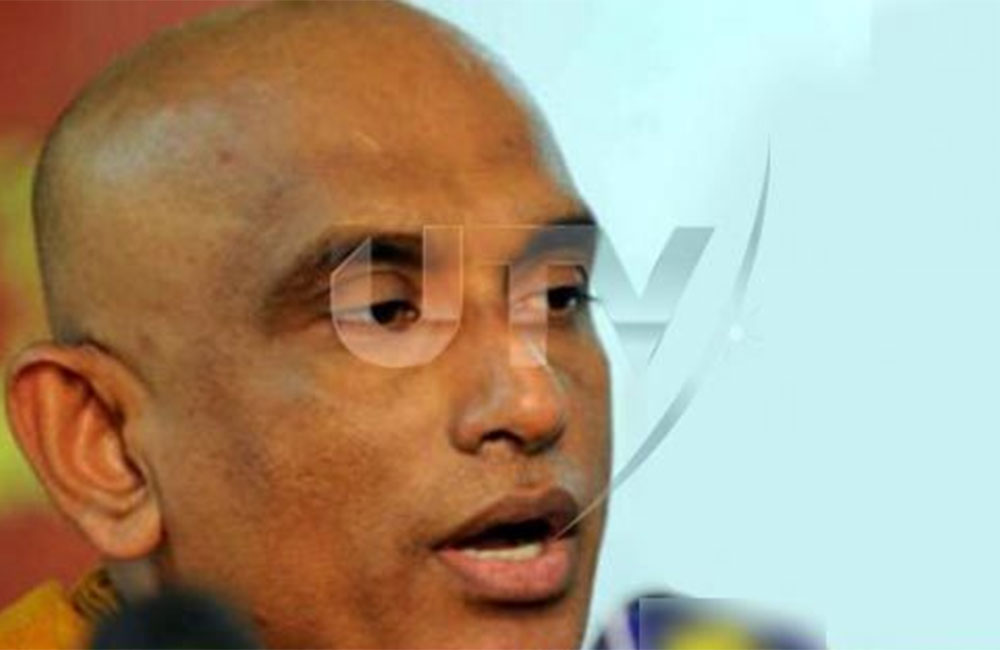 සන්ධාන මන්ත්‍රී හමුවේදී : රතන හිමිට එළියට වඩින්නම විවේචන !