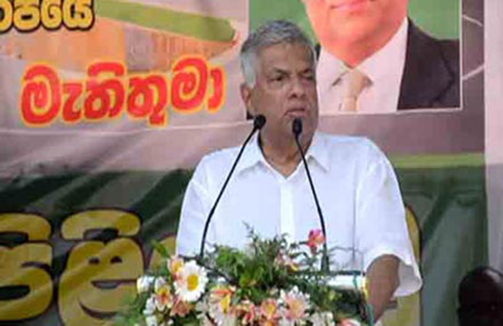 ආණ්ඩු මාරුවට වෙනස් නොවන : අගමැතිගේ අලුත් සැලසුම මෙන්න !