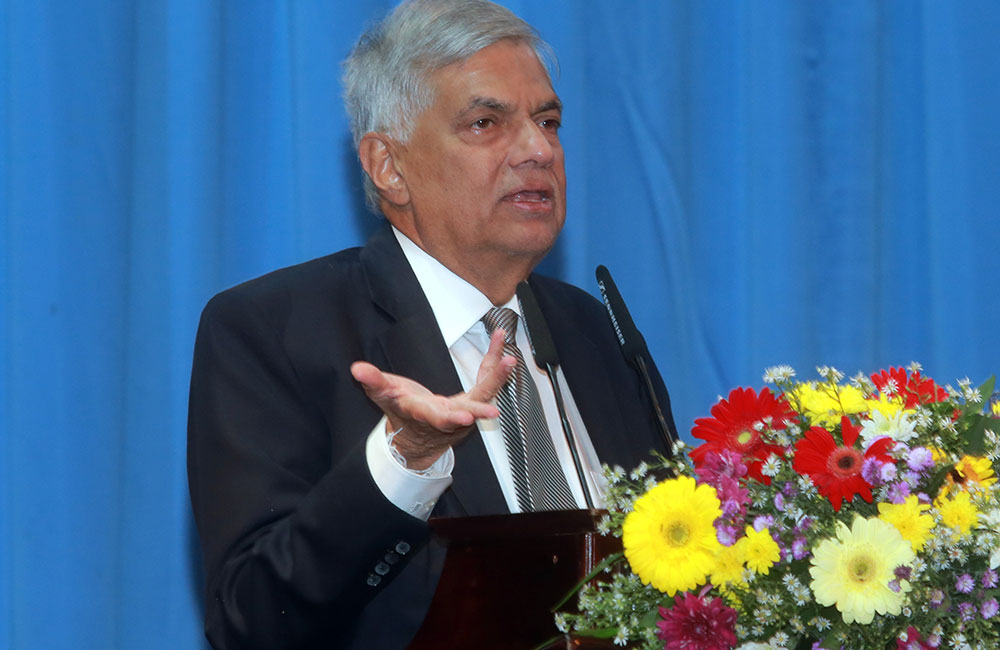 ඉටුකිරීමට නොහැකිවූ පොරොන්දු ගැන අගමැති කියයි !