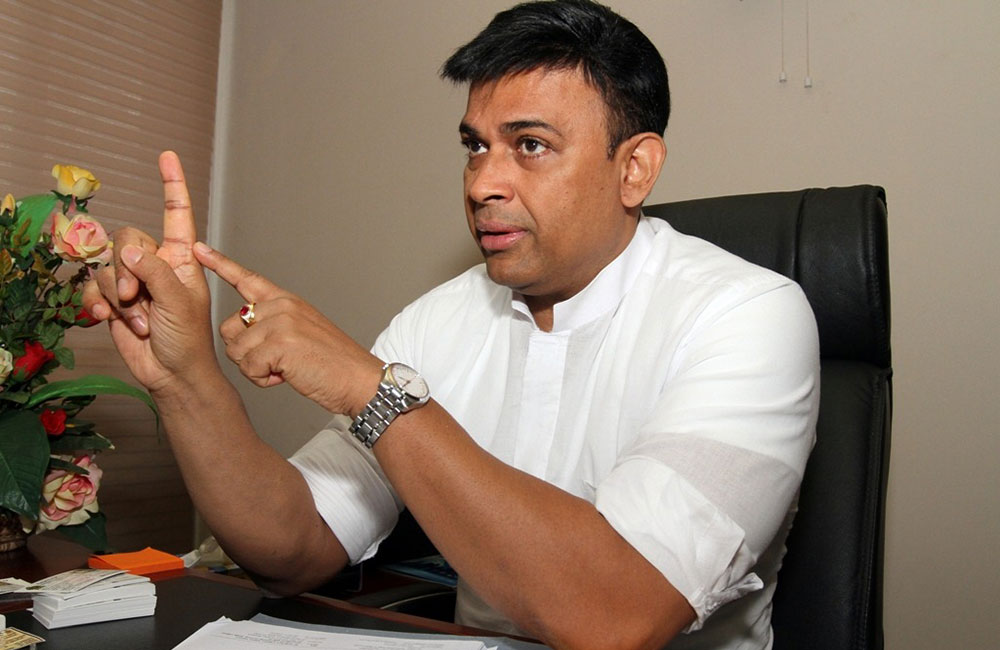 පාරේ ප්‍රශ්නයක් නම් වන්ෂොට් අමතන්න !