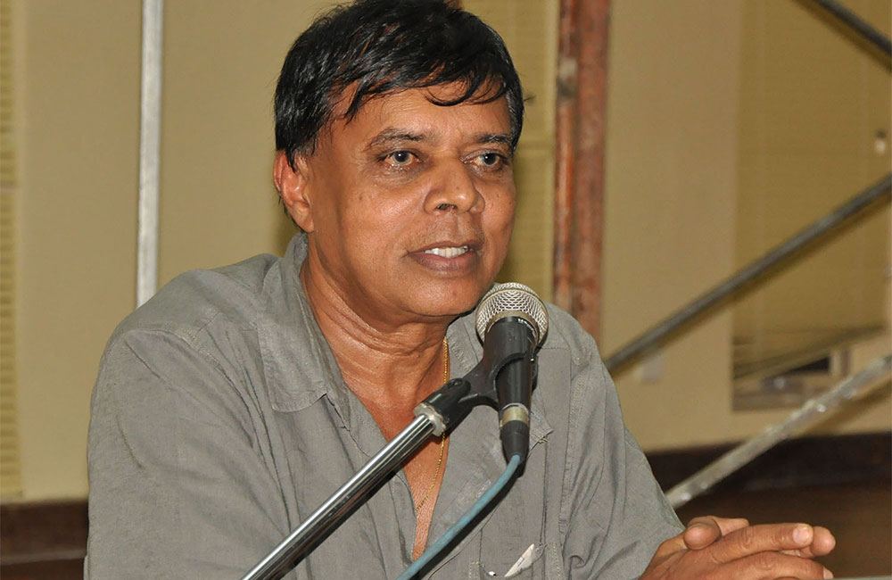 රාජ්‍ය නායකයා සිරිසේන බව පියදාසට අමතක වෙයි : සියලු පව් එජාපෙට !