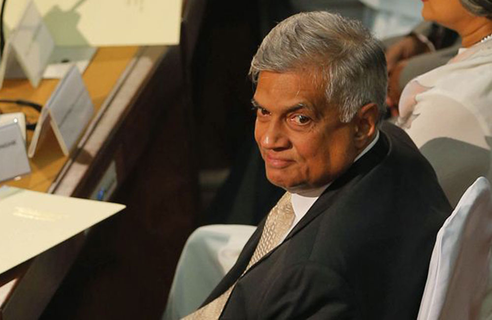 අගමැති නීතිය හා සාමය ගත්තේ තවකාලිකව