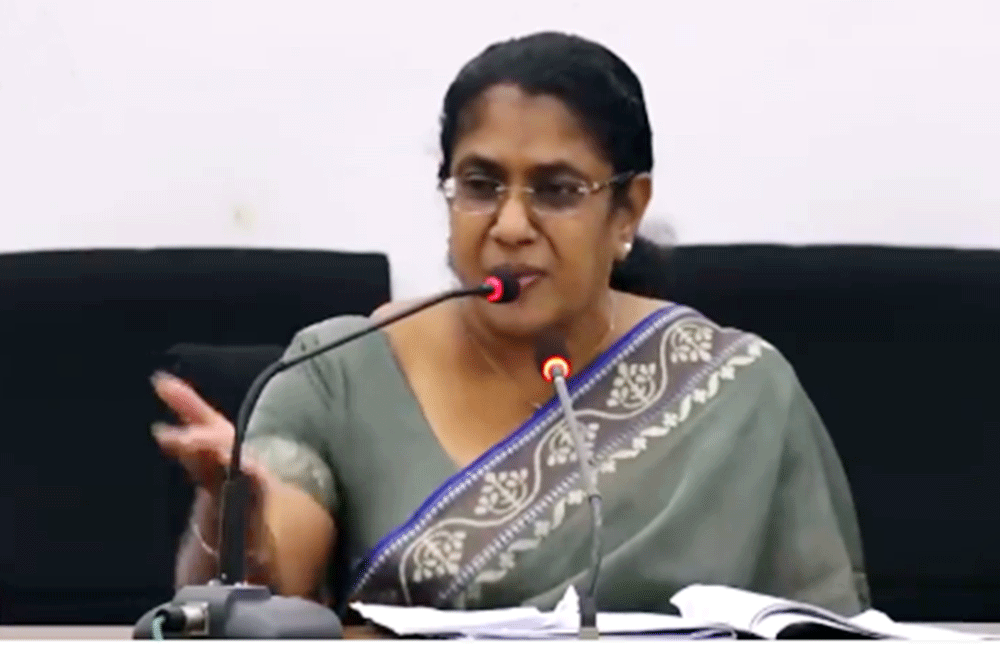 පාසල් තුළ කෝප්‍රල් පනිශ්මන්ට් තහනම් කිරීමට නීති ගේනවා - තලතා