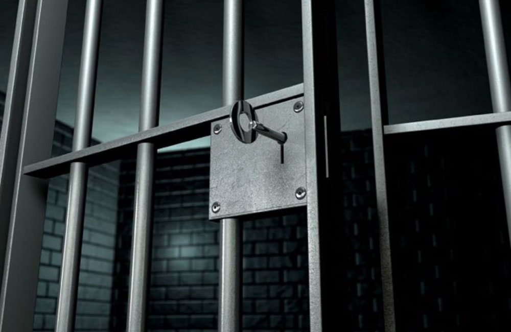 ජාතිවාදී ප්‍රචණ්ඩකාරීන්ට දැඩි දඬුවම් දෙන්න - ප්‍රජාතන්ත්‍රවාදය සඳහා නීතීඥයෝ ඉල්ලති