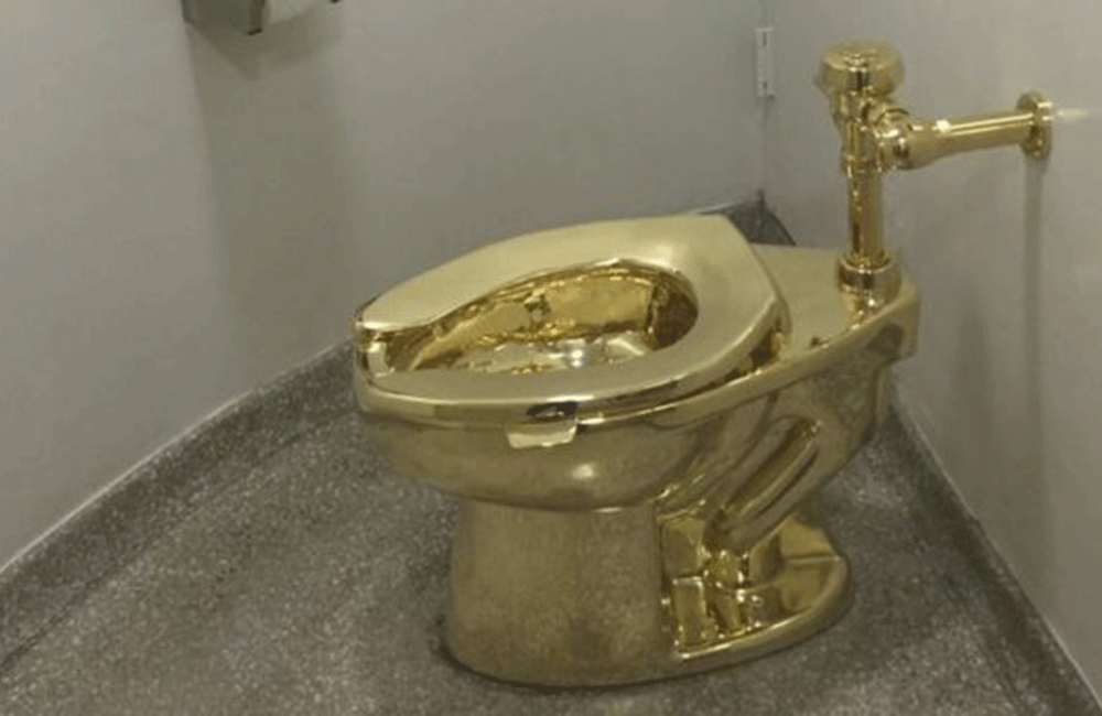 කලා කෘතියක් ඉල්ලූ ජනාධිපති ට්‍රම්ප් වෙත 'රන් වැසිකිලියක්' 