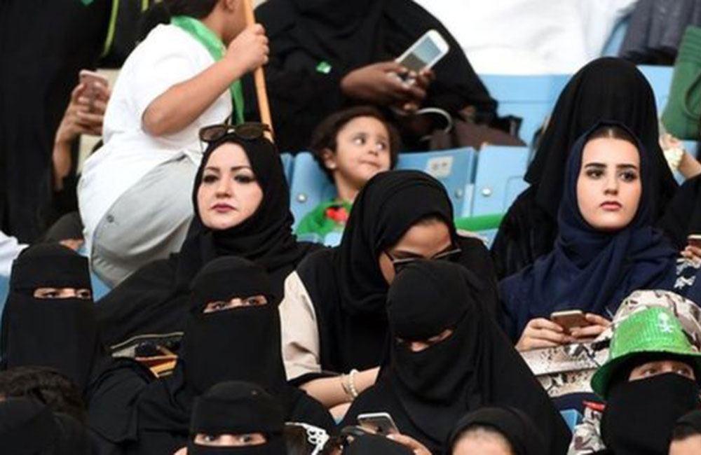 සෞදි කතුන්ට ඓතිහාසික දිනයක්