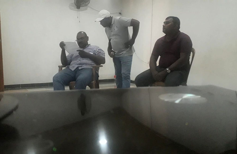 ළමා විනෝද සැනකෙළියෙනුත් අල්ලස් ගන්න ගිය : වීරවංශගේ කටාන මන්ත්‍රී මාට්ටු ! (වීඩියෝ )