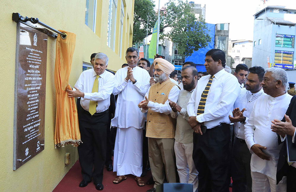 රටේ ආර්ථිකය ගොඩදාන්න : අනාගතය නිර්මාණය කරන්න පුළුවන් මේ ආණ්ඩුවටයි - අගමැති