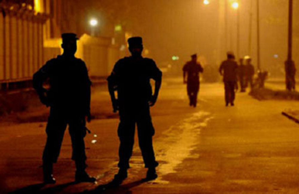 අද රෑත් පොලිස් ඇදිරි නීතිය !