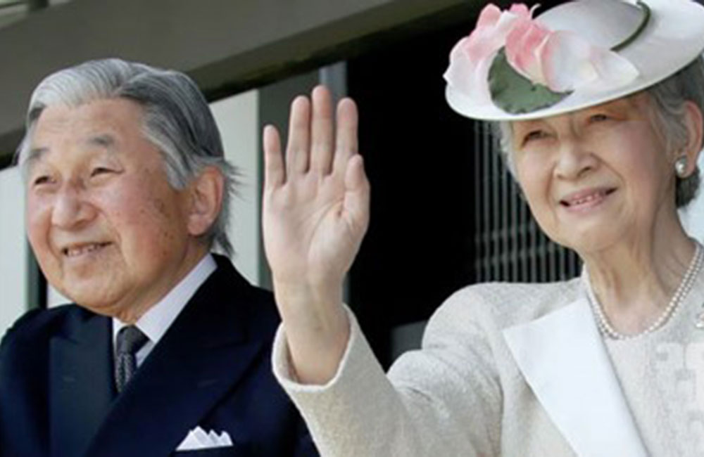 ජපාන අධිරජු සිහසුනට සමු දෙයි. නව අධිරජු සිහසුනට