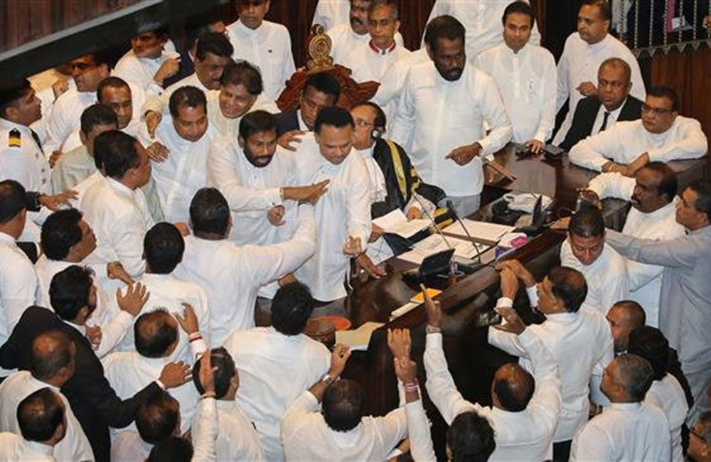 පාර්ලිමේන්තුවේ යකා නටපු මන්ත්‍රීවරුන් අතර ජොනී, ප්‍රසන්න , විමල් පෙරමුණේ : වාර්තාව සභාගතයි !