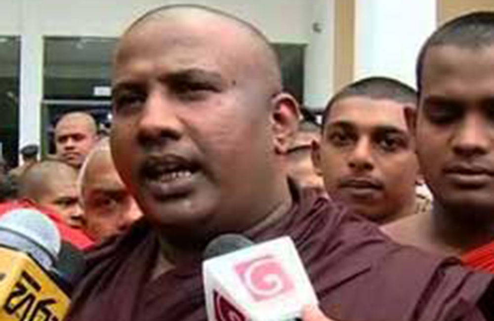 කළුතර ජනාධිපති ලෙඩක් : සිංහල රාවය විසුරවයි !