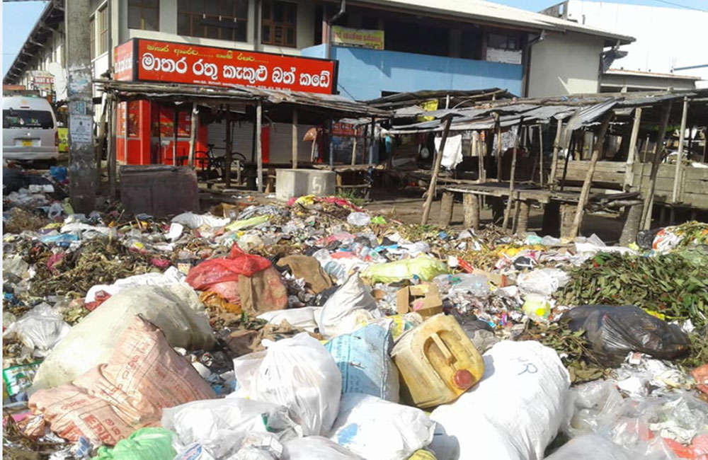 මාතර මහ නගරයේ : පොහොට්ටු සුගන්ධය පැතිරේ !