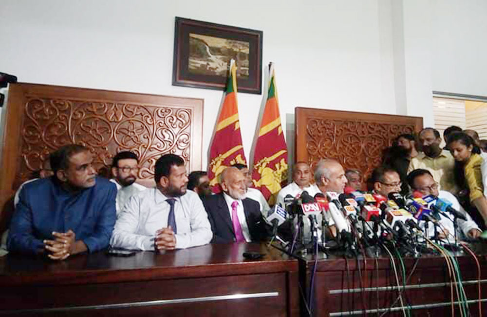 හිටපු මුස්ලීම් ඇමැතිවරුන් : යළිත් ඒ අමාත්‍යාංශ වෙත !