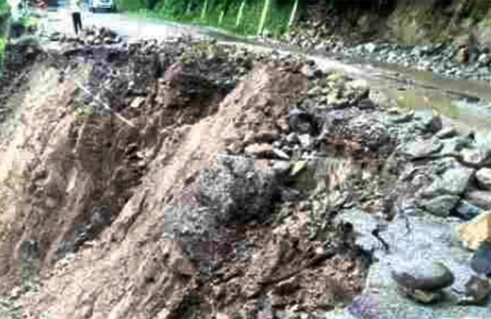 දිස්ත්‍රික් 7ක නාය යාමේ අවදානමක් !