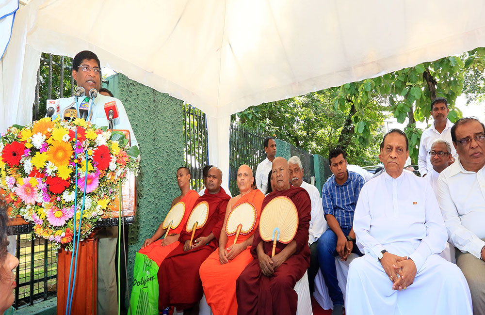 කරූව ළඟින් තියාගෙන රවී කිව්ව කතාව !