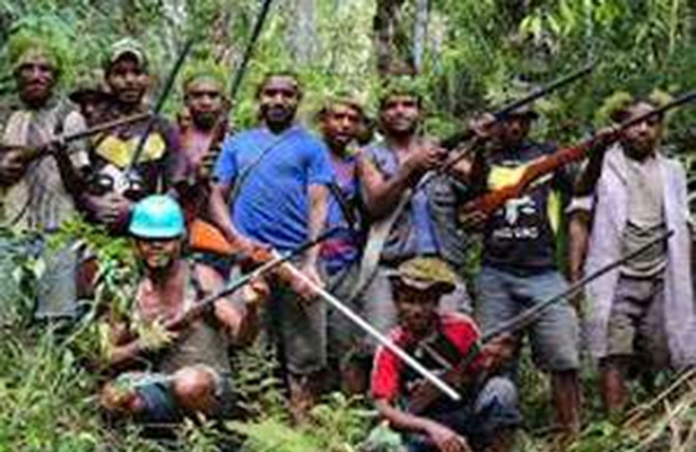 පැපුවා නිව්ගිනියාවේ ගෝත‍්‍රික ගැටුම්ග 24ක් මරුට