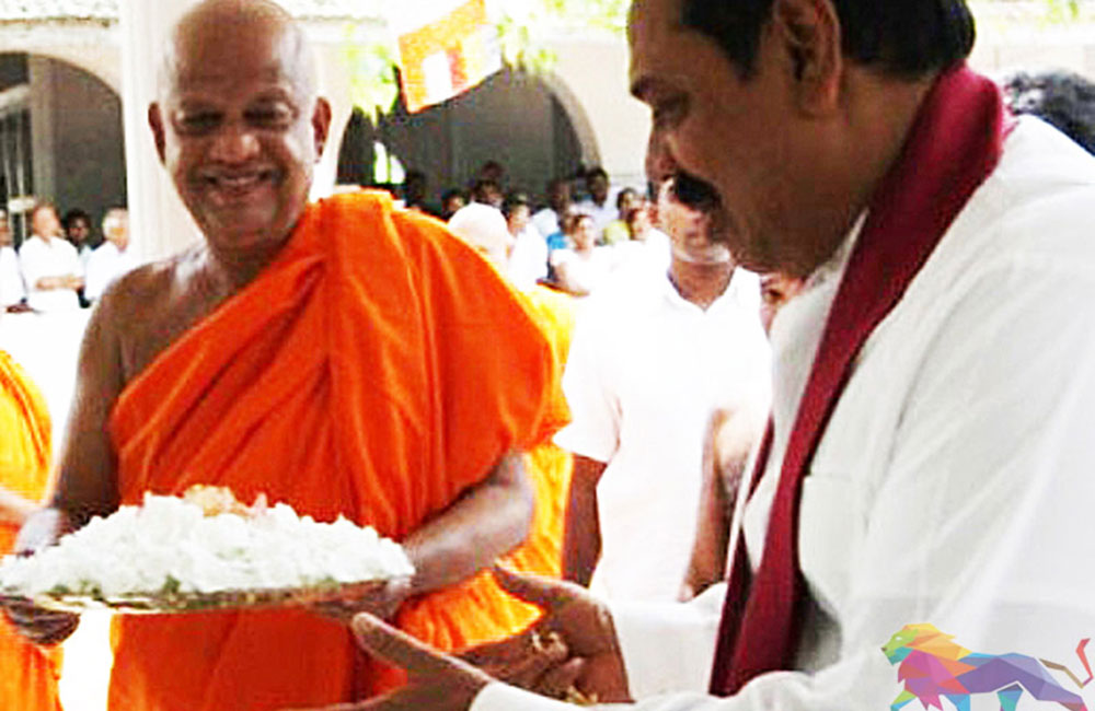 අමාත්‍යවරුන්ට ගම්පහ පන්සල් වාරණය පැනවූයේ ළමා අපයෝජන චූදිතයෙක් !