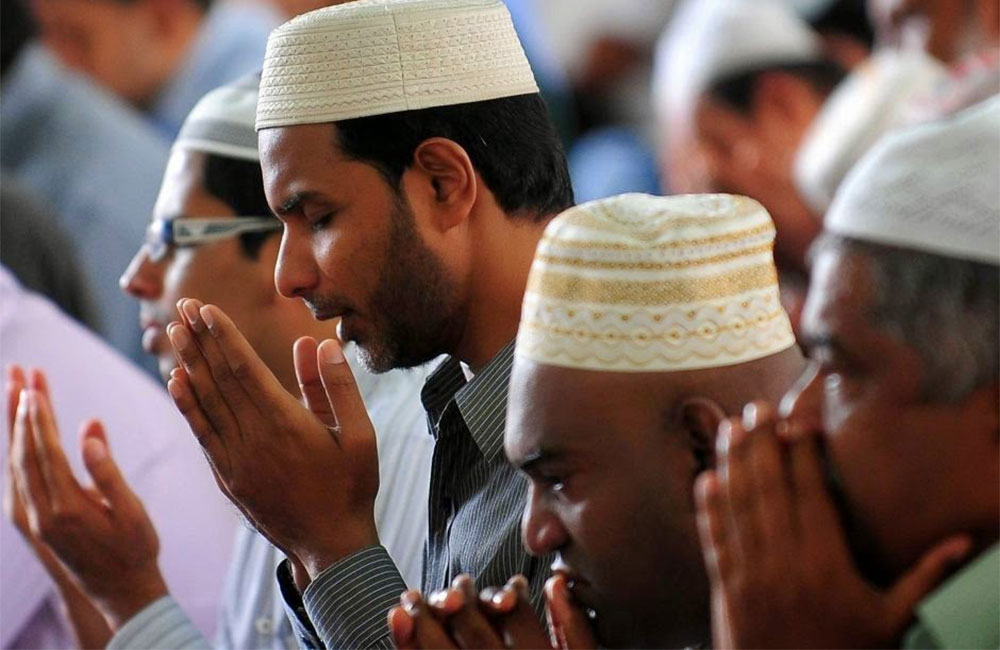 මුස්ලිම් විරෝධී ප්රචණ්ඩතා පළමු බිල්ල ගනී !