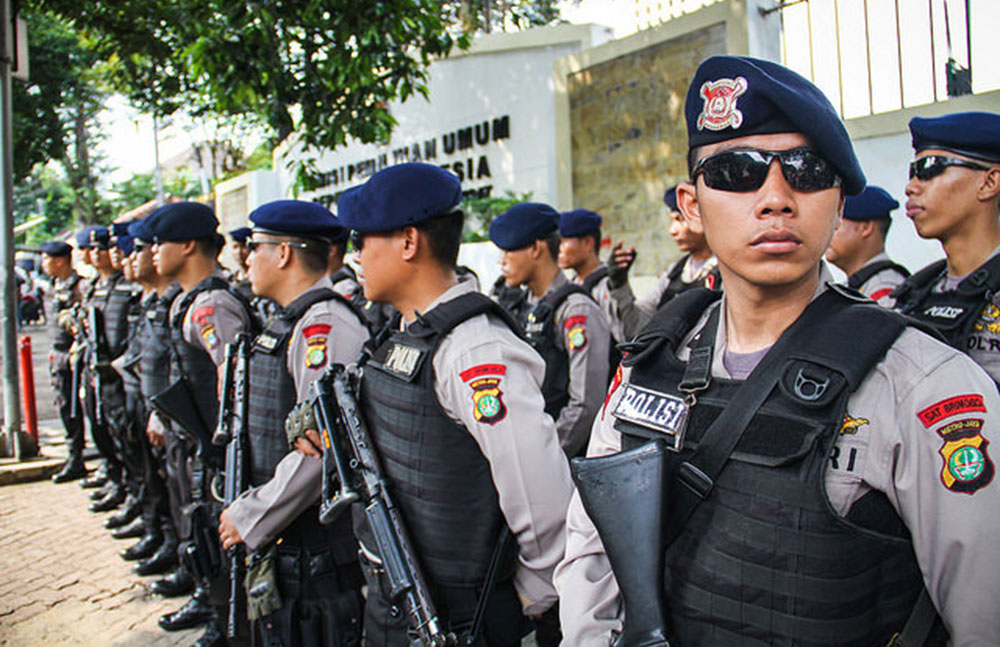 ඉන්දුනීසියාවට දැඩි ආරක්ෂාවක්