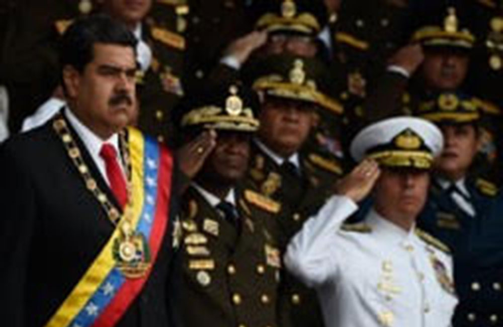 වෙනිසියුලානු ජනාධිපති ගෙදර යවන්න ඇමෙරිකන් හමුදාවේ සහාය ?