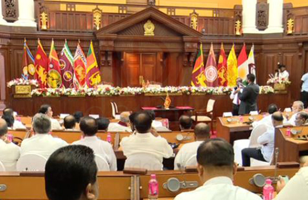 ගෝඨාගේ කැබිනට් එක මෙන්න !